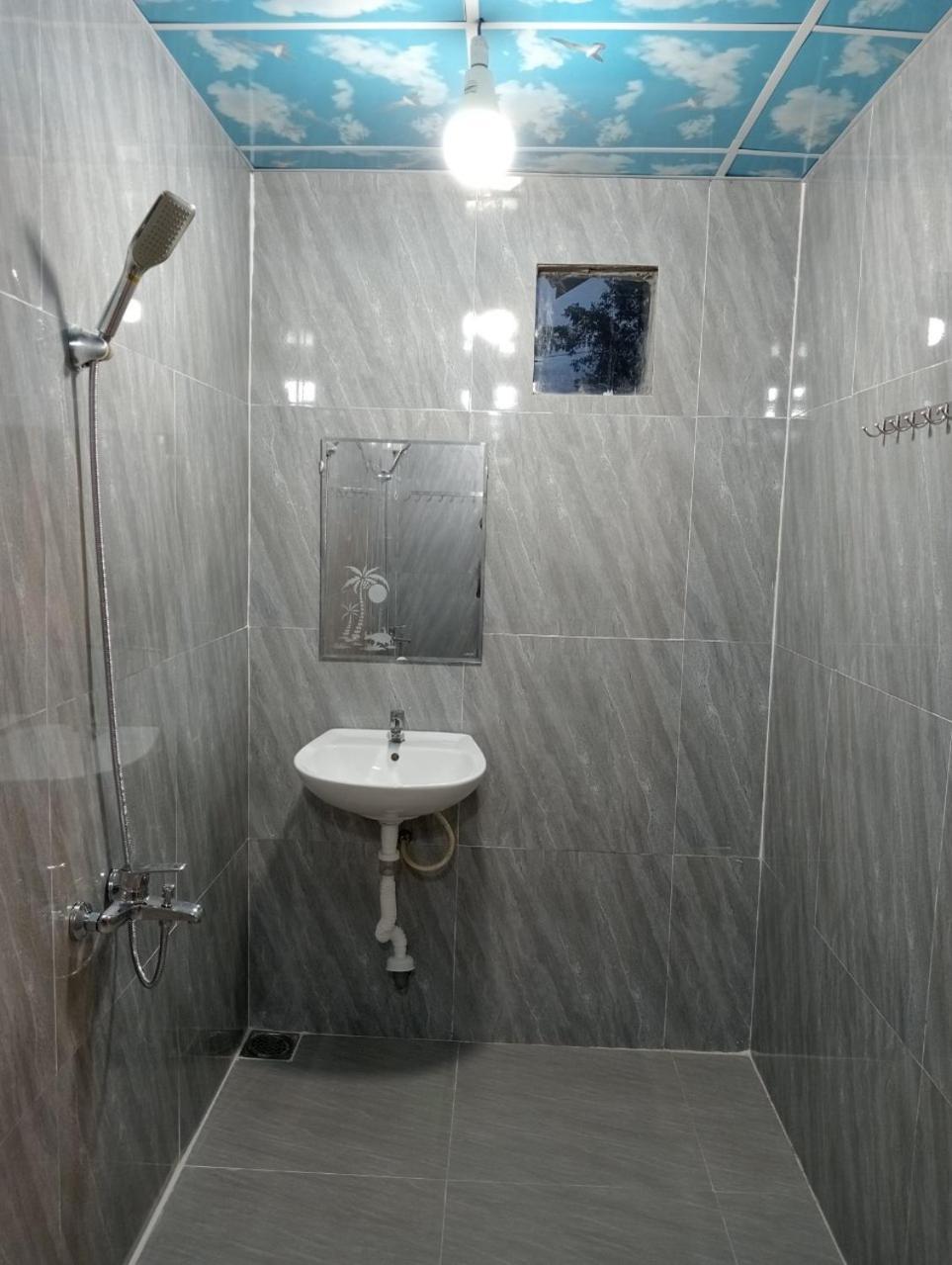 Homestay Nang Nghieng Kon Tum Buitenkant foto